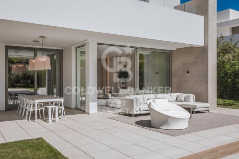 Villa à vendre à Estepona, Malaga, Espagne, 5 chambres, 663 m2 No. 158654 - photo 3