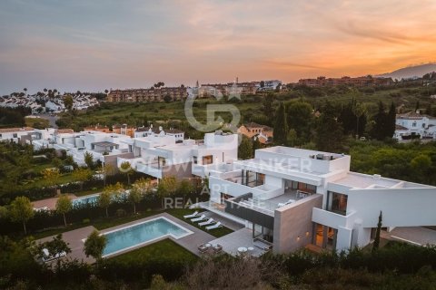 Huvila myytävänä Estepona, Malaga, Espanja, 5 makuuhuonetta, 663 m2 No. 158654 - kuva 20