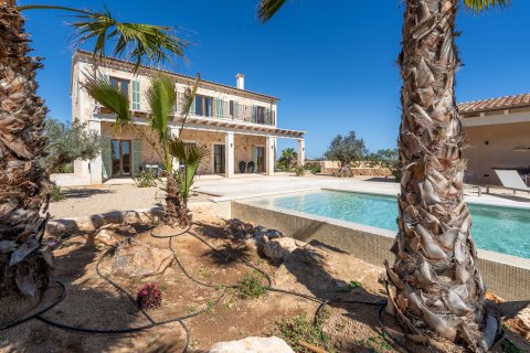 Finca for sale Els Llombards, Mallorca, Spain 5 bedrooms, 427 sq.m. No. 47800 - photo 8