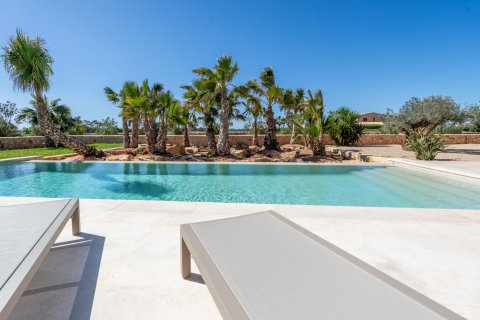 Finca for sale Els Llombards, Mallorca, Spain 5 bedrooms, 427 sq.m. No. 47800 - photo 6
