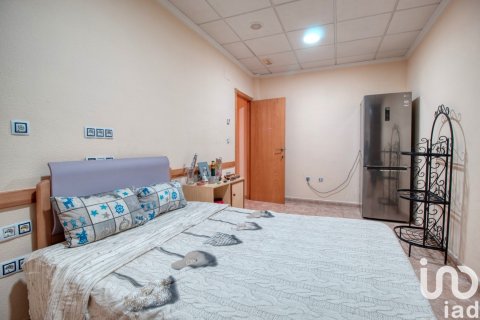 House for sale in Catral, Alicante, Spain 3 bedrooms, 115 sq.m. No. 186080 - photo 23