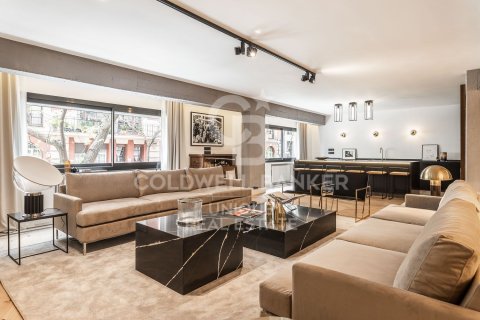 Apartment à Madrid, Espagne 4 chambres, 272 m2 No. 178735