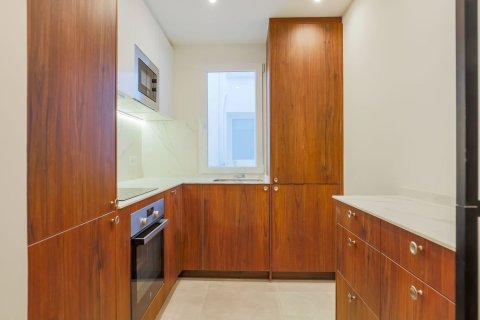 Apartament w Madrid, Hiszpania 2 sypialnie, 88 mkw. nr 180039 – zdjęcie 2