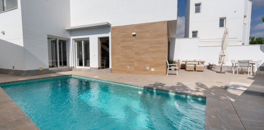 Villa à San Pedro del Pinatar, Murcia, Espagne 3 chambres, 182 m2 No. 191938