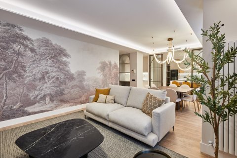 Apartamento en Madrid, España 3 dormitorios, 152 m2 No. 179959