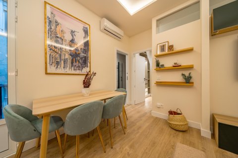 Villa till salu i Madrid, Spanien 1 sovrum, 54 kvm. Nr. 179961 - foto 6
