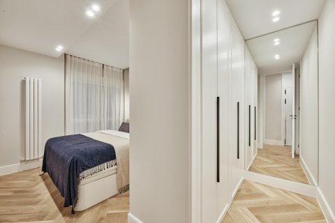Dzīvoklis pārdošanā Madrid, Spānijā 3 istabas, 141 m2 Nr. 179956 - attēls 19
