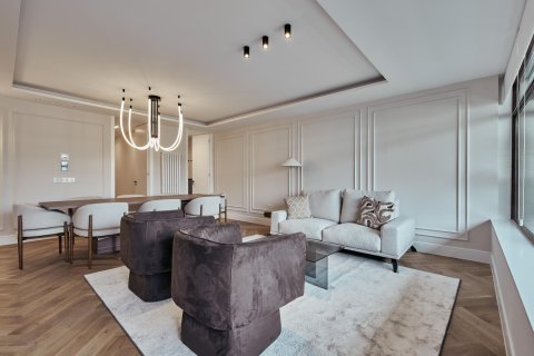 Dzīvoklis pārdošanā Madrid, Spānijā 3 istabas, 141 m2 Nr. 179956 - attēls 5