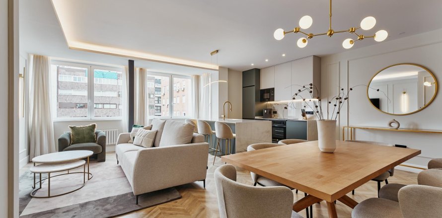 Wohnung in Madrid, Spanien 2 Schlafzimmer, 89 m2 Nr. 179958