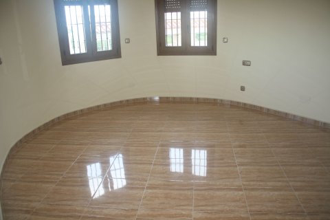 Villa till salu i Torrevieja, Alicante, Spanien 3 sovrum, 319 kvm. Nr. 156627 - foto 21