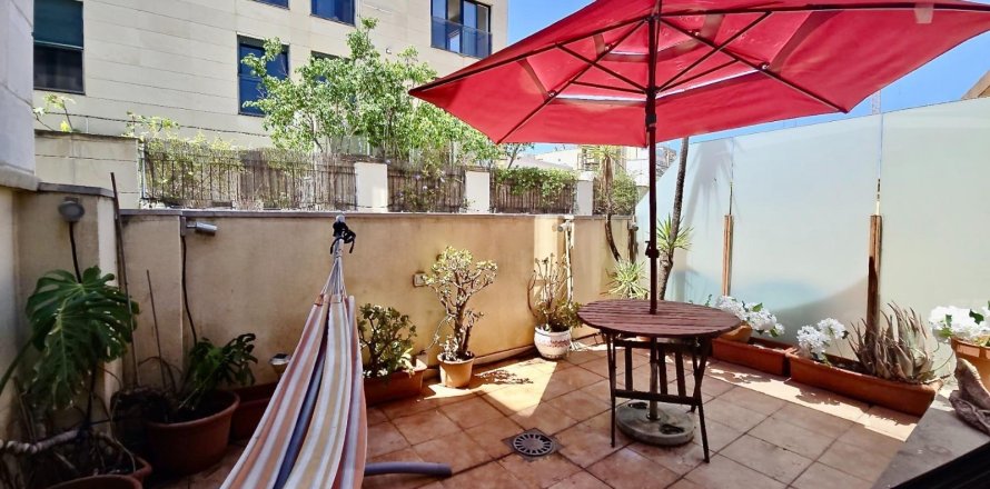 Huoneisto Valencia, Espanja 3 makuuhuonetta, 118 m2 No. 133438
