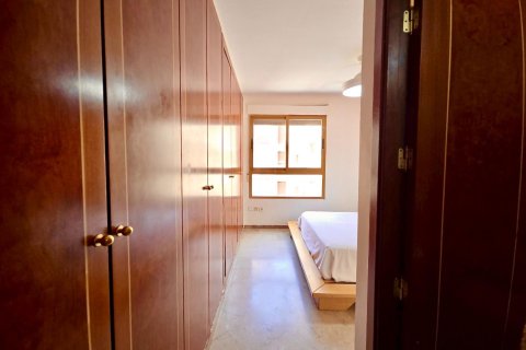 Huoneisto myytävänä Valencia, Espanja, 3 makuuhuonetta, 118 m2 No. 133438 - kuva 4