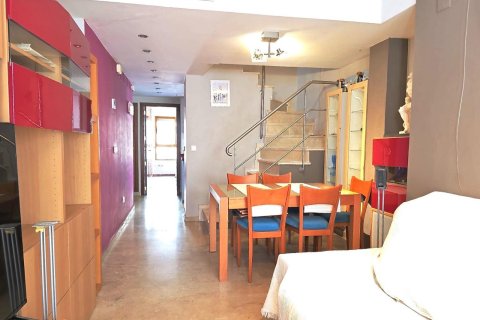 Huoneisto myytävänä Valencia, Espanja, 3 makuuhuonetta, 118 m2 No. 133438 - kuva 10