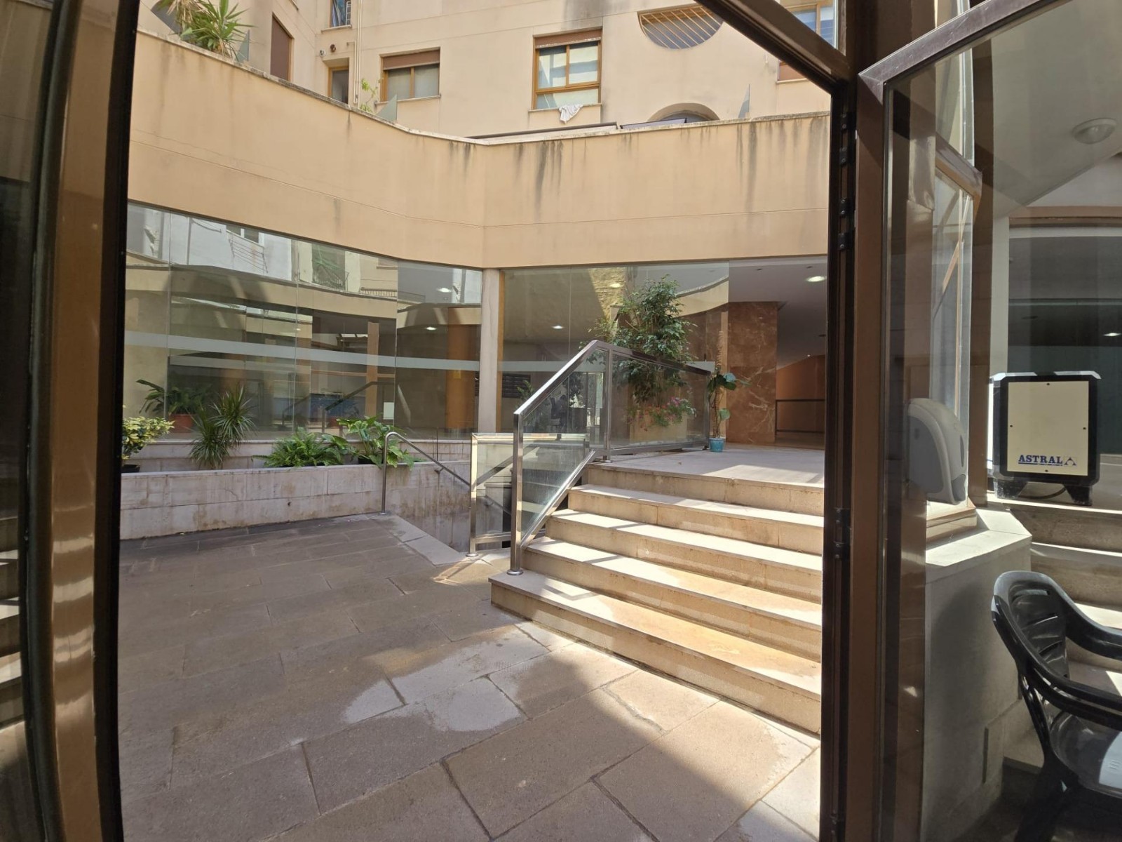 Apartment in Valencia, Spain 3 bedrooms, 118 sq.m. No. 133438