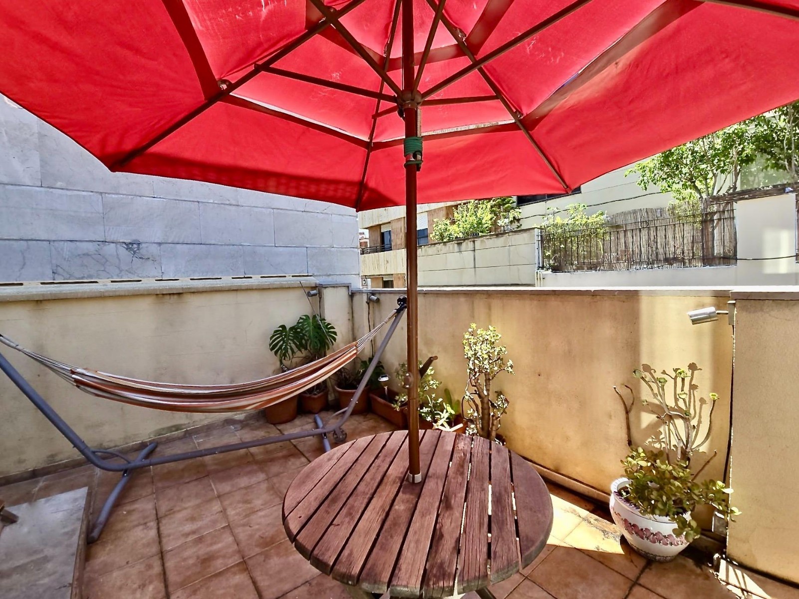 Apartment in Valencia, Spain 3 bedrooms, 118 sq.m. No. 133438