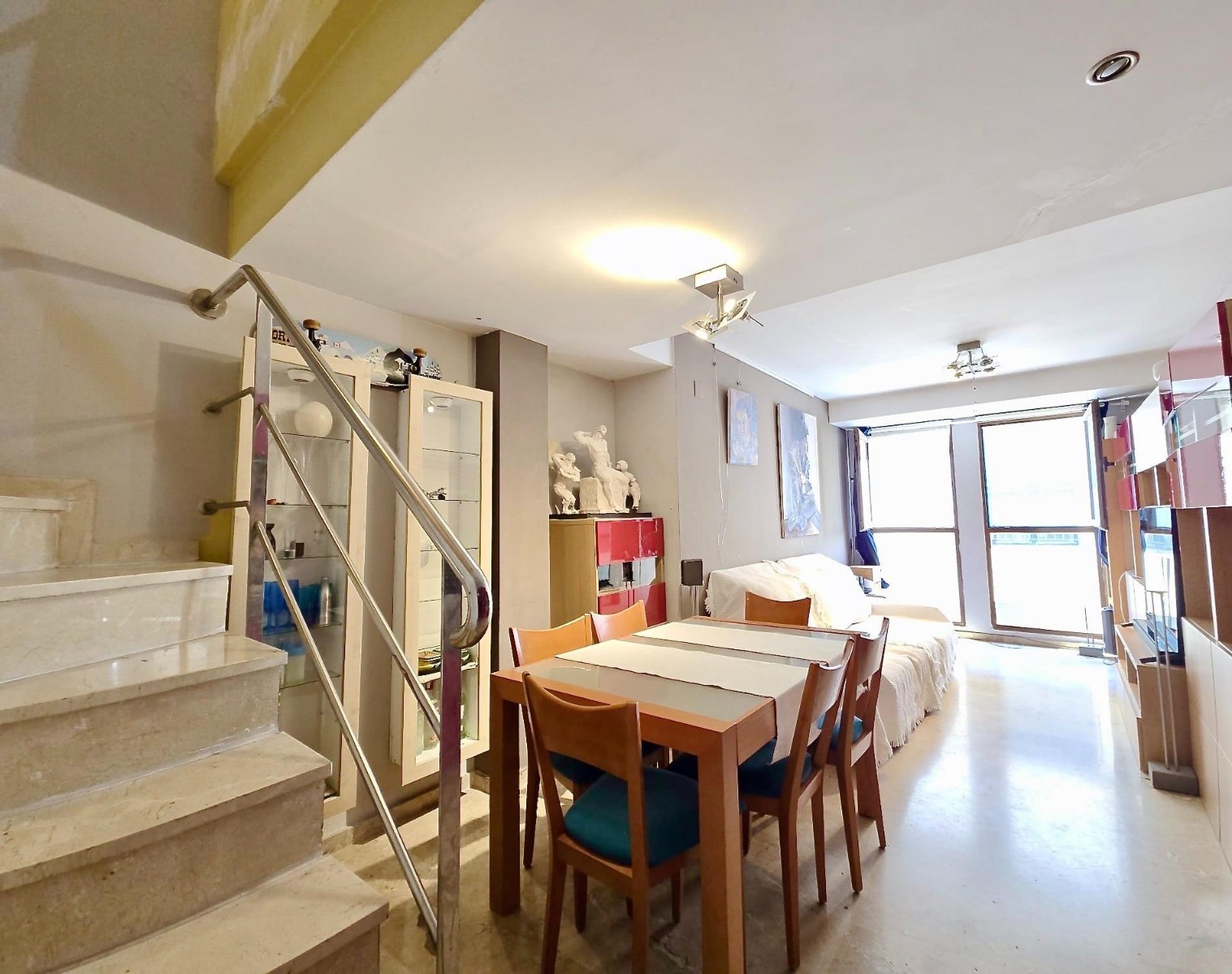Apartment in Valencia, Spain 3 bedrooms, 118 sq.m. No. 133438