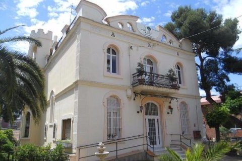 Villa à vendre Barcelona, Espagne, 2 chambres, 650 m2 No. 133436 - photo 5