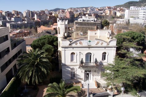 Villa à vendre Barcelona, Espagne, 2 chambres, 650 m2 No. 133436 - photo 6