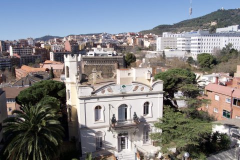 Villa à vendre Barcelona, Espagne, 2 chambres, 650 m2 No. 133436 - photo 3