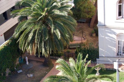 Villa à vendre Barcelona, Espagne, 2 chambres, 650 m2 No. 133436 - photo 7