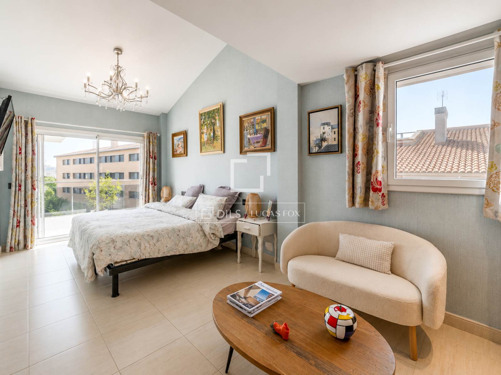 Kattohuoneisto Sitges, Barcelona, Espanja 4 makuuhuonetta, 159 m2 No. 192712