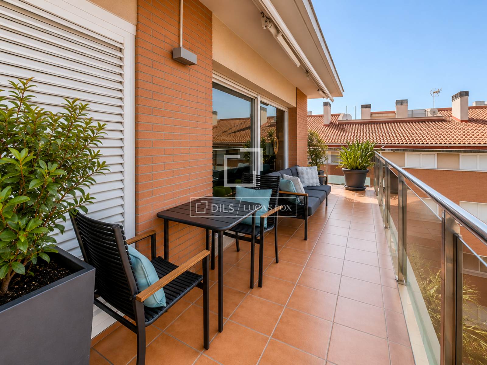 Kattohuoneisto Sitges, Barcelona, Espanja 4 makuuhuonetta, 159 m2 No. 192712