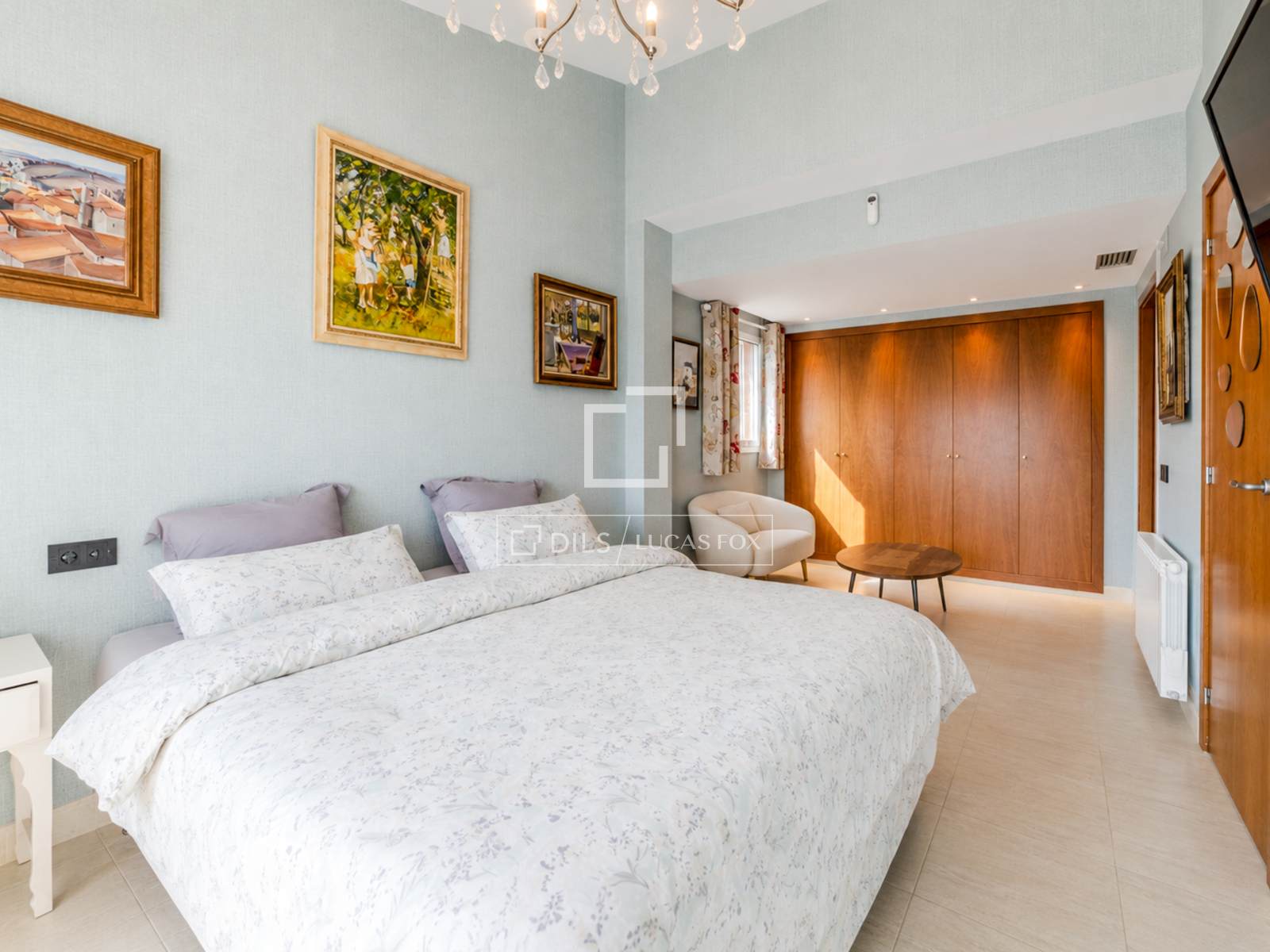 Kattohuoneisto Sitges, Barcelona, Espanja 4 makuuhuonetta, 159 m2 No. 192712