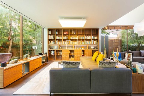 Huvila myytävänä Barcelona, Espanja, 6 makuuhuonetta, 728 m2 No. 192709 - kuva 10