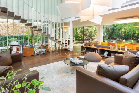 Huvila myytävänä Barcelona, Espanja, 6 makuuhuonetta, 728 m2 No. 192709 - kuva 2
