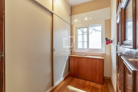 Kattohuoneisto myytävänä Barcelona, Espanja, 7 makuuhuonetta, 180 m2 No. 192710 - kuva 23