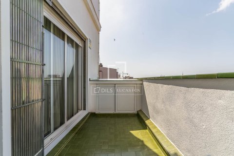 Kattohuoneisto myytävänä Barcelona, Espanja, 7 makuuhuonetta, 180 m2 No. 192710 - kuva 14