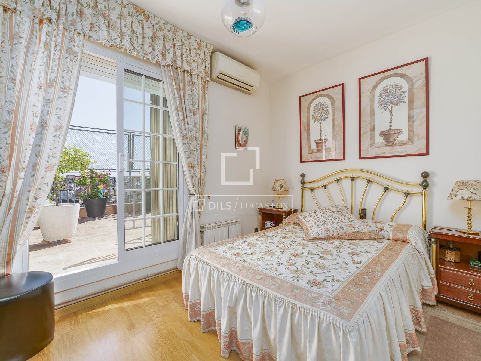 Penthouse w Barcelona, Hiszpania 7 sypialni, 180 mkw. nr 192710