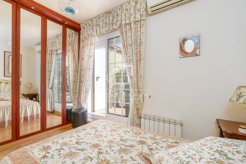 Kattohuoneisto myytävänä Barcelona, Espanja, 7 makuuhuonetta, 180 m2 No. 192710 - kuva 21