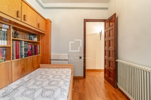 Kattohuoneisto myytävänä Barcelona, Espanja, 7 makuuhuonetta, 180 m2 No. 192710 - kuva 27
