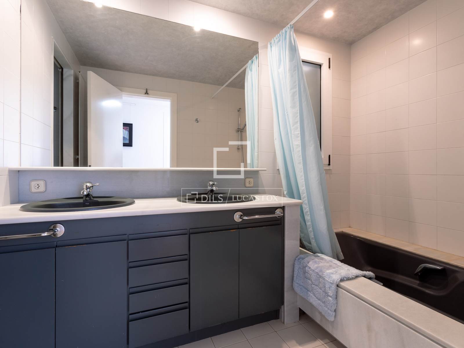 Villa a Sant Vicenc De Montalt, Barcelona, Spagna 7 camere da letto, 637 mq. N° 192714