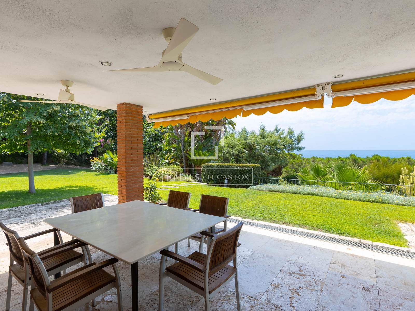 Villa a Sant Vicenc De Montalt, Barcelona, Spagna 7 camere da letto, 637 mq. N° 192714