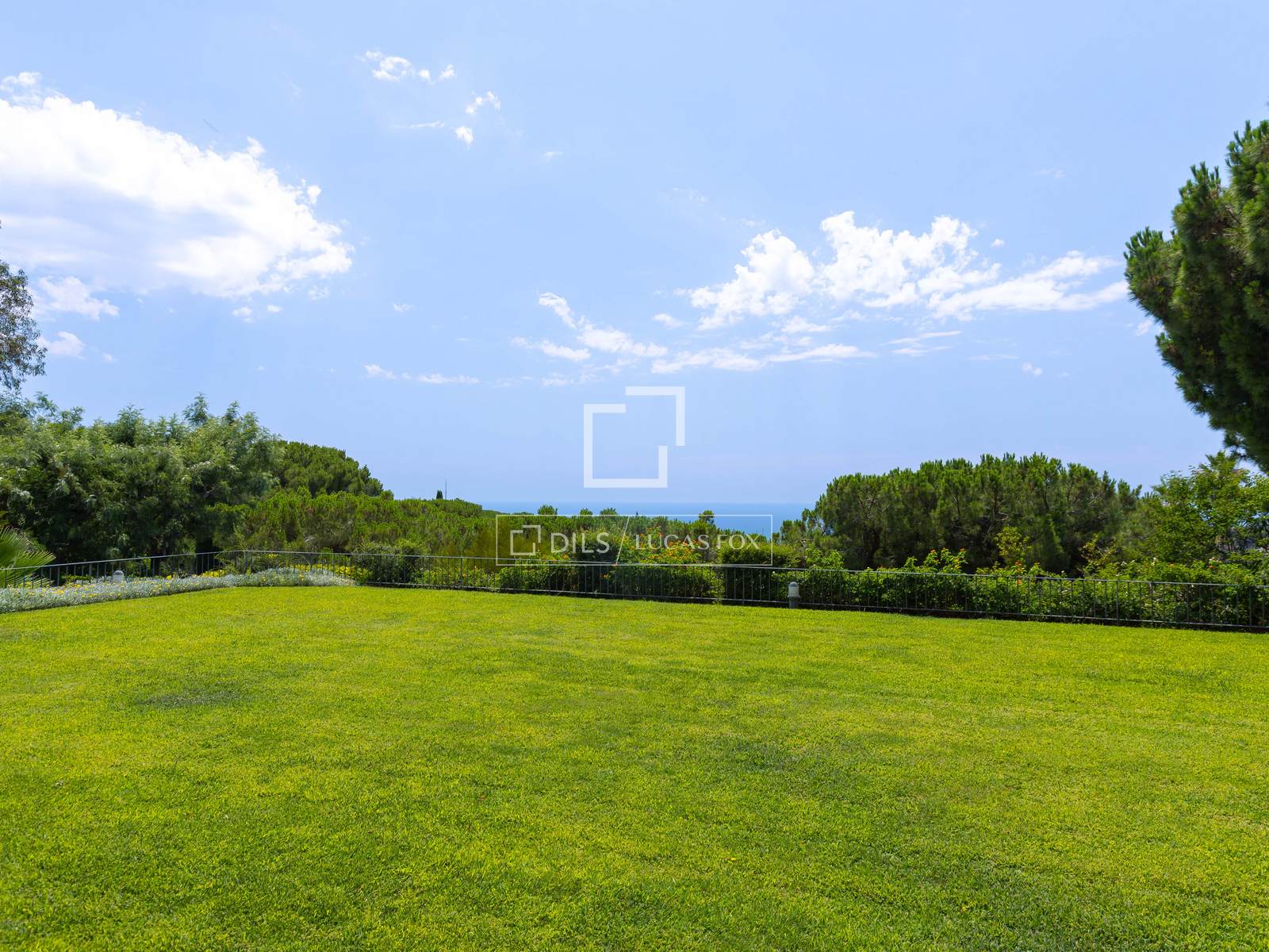 Villa a Sant Vicenc De Montalt, Barcelona, Spagna 7 camere da letto, 637 mq. N° 192714