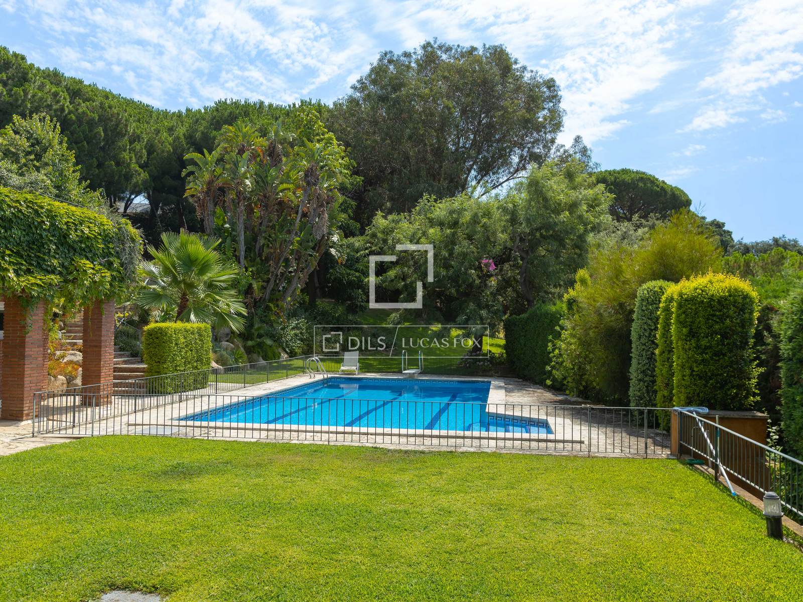 Villa a Sant Vicenc De Montalt, Barcelona, Spagna 7 camere da letto, 637 mq. N° 192714