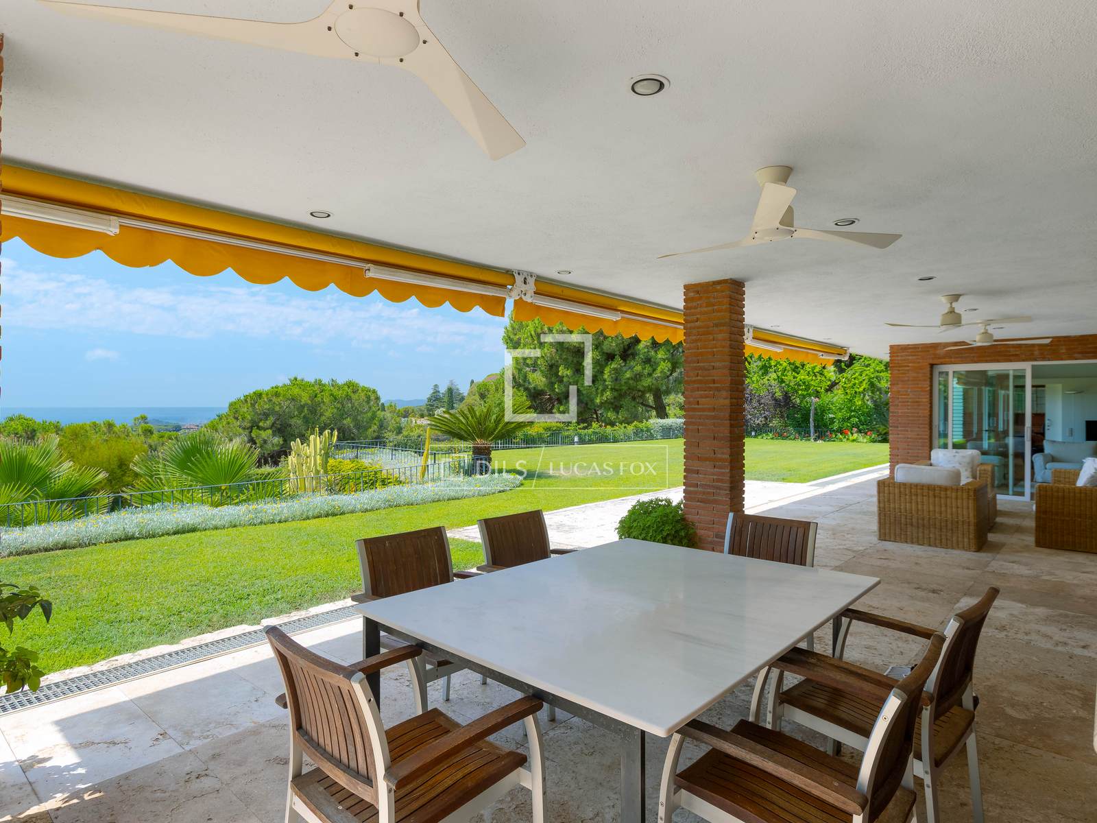 Villa a Sant Vicenc De Montalt, Barcelona, Spagna 7 camere da letto, 637 mq. N° 192714