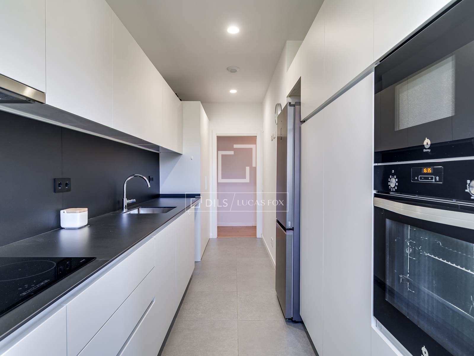 Apartment à L'Hospitalet de Llobregat, Barcelona, Espagne 3 chambres, 90 m2 No. 192708