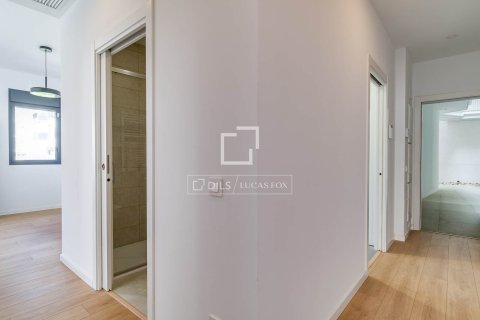 Huoneisto myytävänä L'Hospitalet de Llobregat, Barcelona, Espanja, 3 makuuhuonetta, 90 m2 No. 192708 - kuva 20