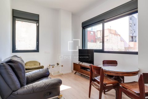 Huoneisto myytävänä L'Hospitalet de Llobregat, Barcelona, Espanja, 3 makuuhuonetta, 90 m2 No. 192708 - kuva 9
