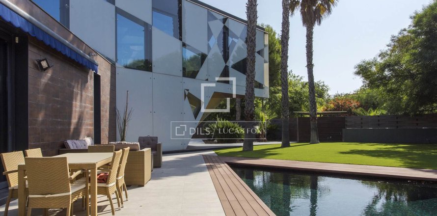 Villa en Sitges, Barcelona, España 5 dormitorios, 890 m2 No. 192713
