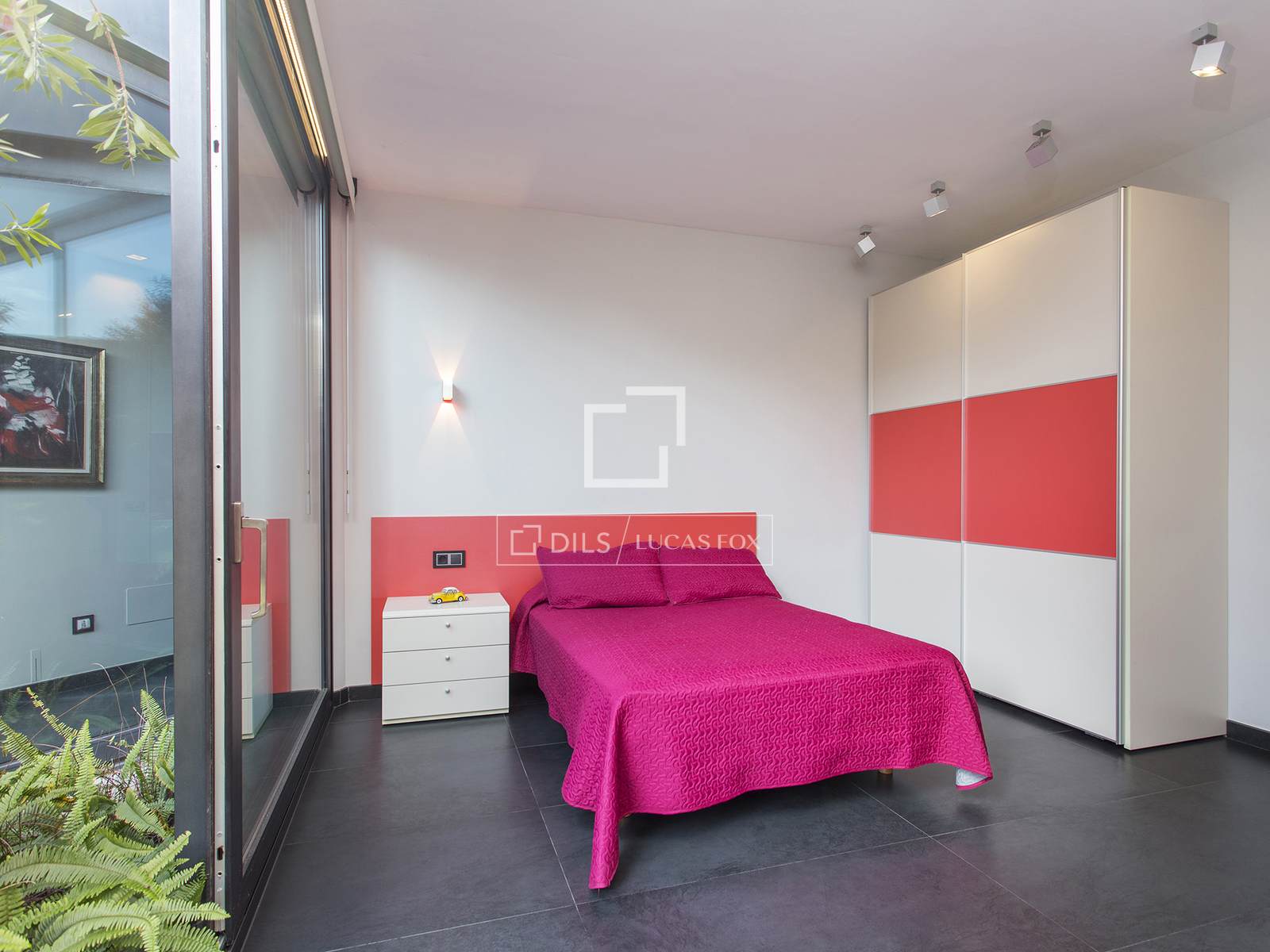 Villa a Sitges, Barcelona, Spagna 5 camere da letto, 890 mq. N° 192713