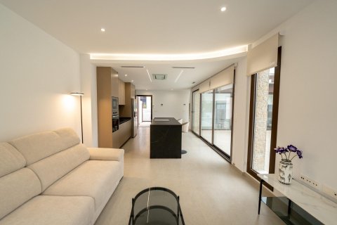 Rindu māja pārdošanā Almoradi, Alicante, Spānijā 3 istabas, 140 m2 Nr. 142768 - attēls 8