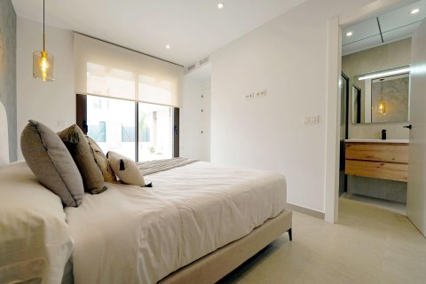 Rindu māja pārdošanā Almoradi, Alicante, Spānijā 3 istabas, 140 m2 Nr. 142768 - attēls 14