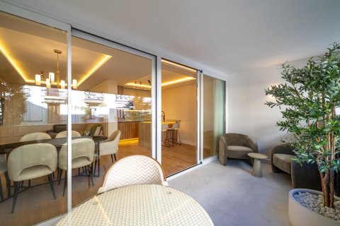 Продажа квартиры в Мадрид, Испания 3 спальни, 150м2 №165894 - фото 3