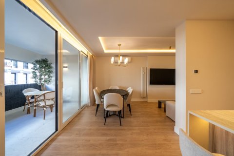 Продажа квартиры в Мадрид, Испания 3 спальни, 150м2 №165894 - фото 13