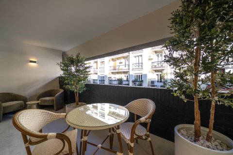 Продажа квартиры в Мадрид, Испания 3 спальни, 150м2 №165894 - фото 4