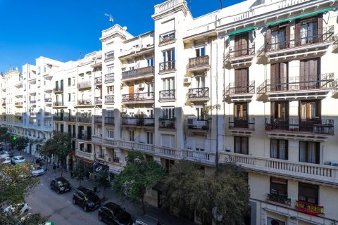 Продажа квартиры в Мадрид, Испания 3 спальни, 150м2 №165894 - фото 22